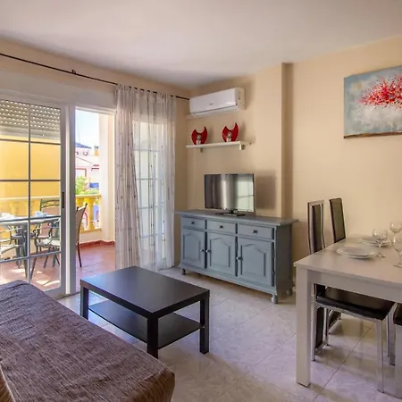 Awesome In With Harbor View 아파트