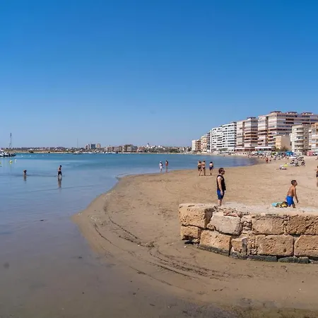 Awesome In With Harbor View 아파트 또레비에하